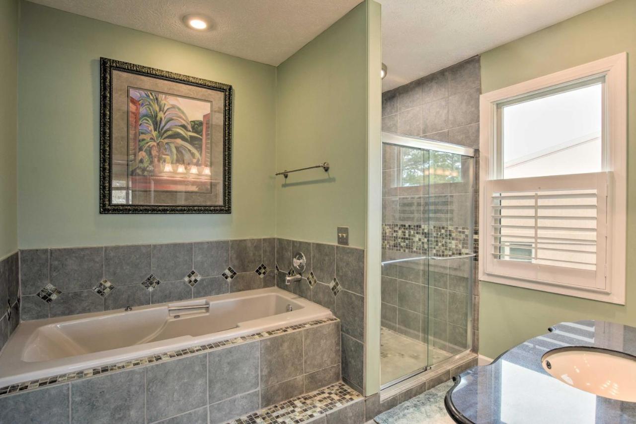 Lake Keowee Resort Condo With Balcony And Pool Access! Salem Bagian luar foto